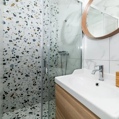 Center Parking Apartment Belgrad