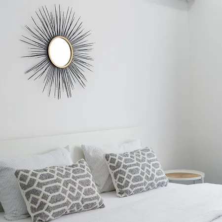 Apartment Center Parking *