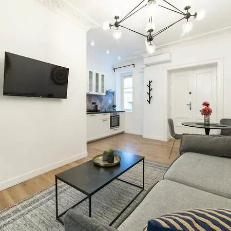 Center Parking Apartment