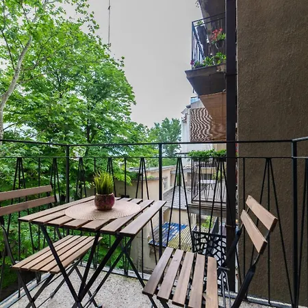 Apartment Center