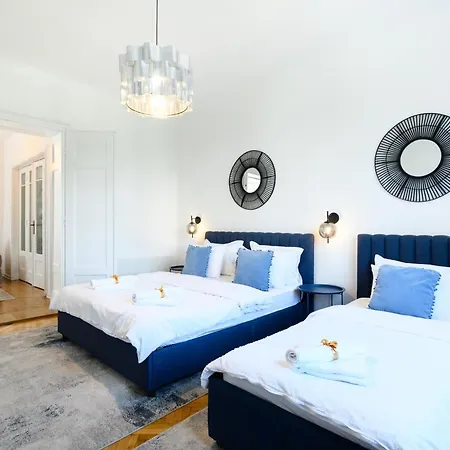 Center Parking アパート *