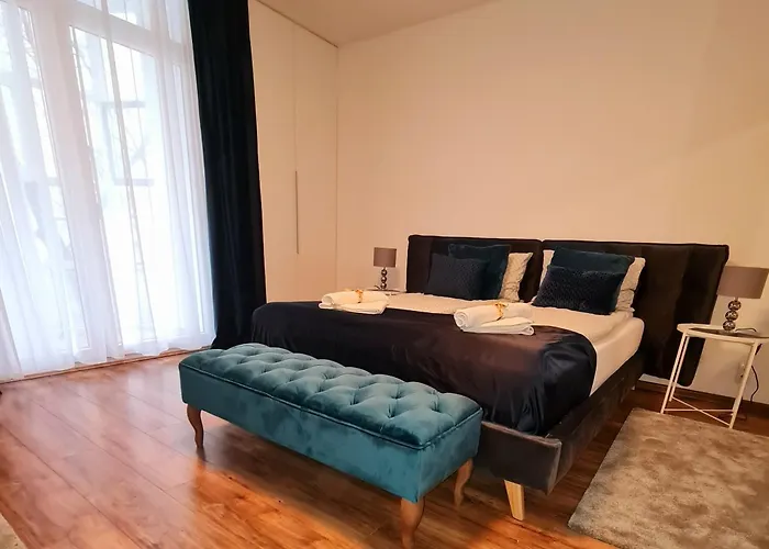 Center Parking 12e - 7 Min By Walk Terazije