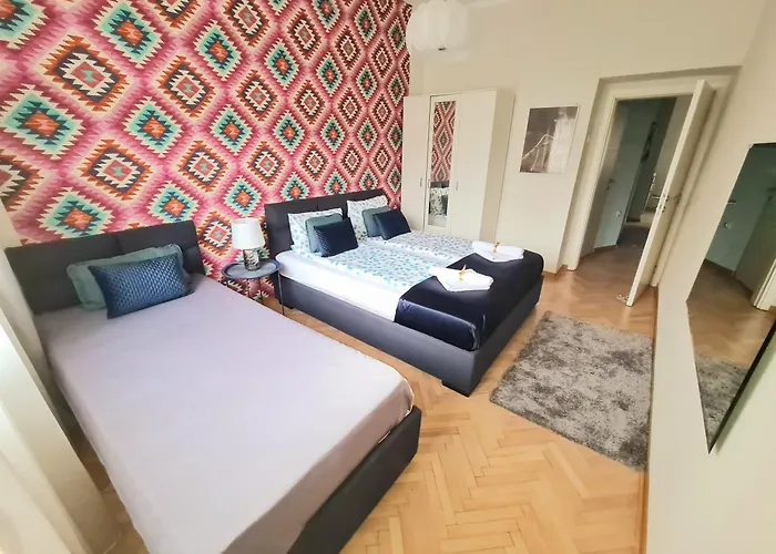 Center Parking 12e - 7 Min By Walk Terazije Belgrade