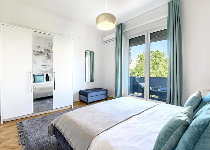 Center Parking 12e - 7 Min By Walk Terazije Belgrade